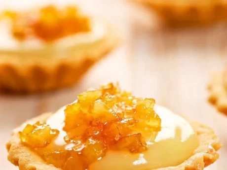 Crostatine con ricotta e crema di arancia