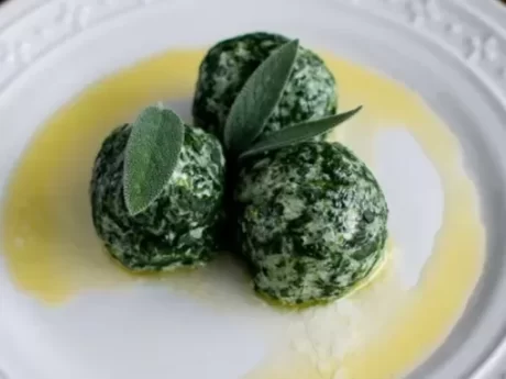 Gnudi di ricotta e spinaci